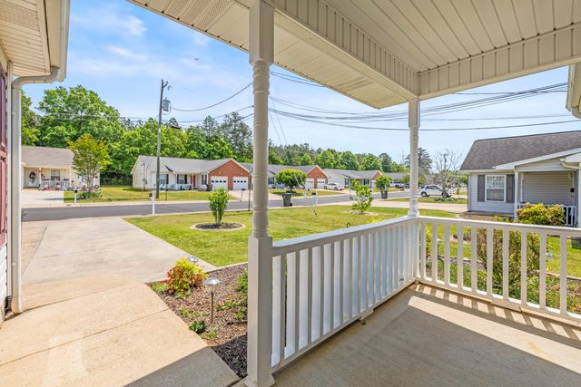 470 Flagstone Drive, Rossville, GA 30741