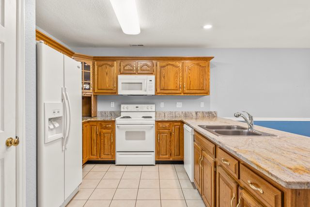 470 Flagstone Drive, Rossville, GA 30741