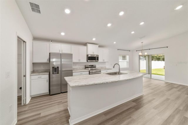 9039 SE 44TH COURT, Ocala, FL 34480