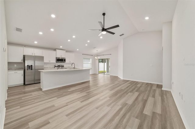 9039 SE 44TH COURT, Ocala, FL 34480