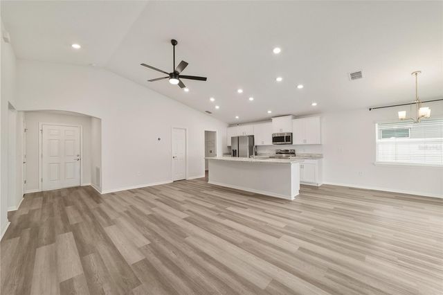9039 SE 44TH COURT, Ocala, FL 34480
