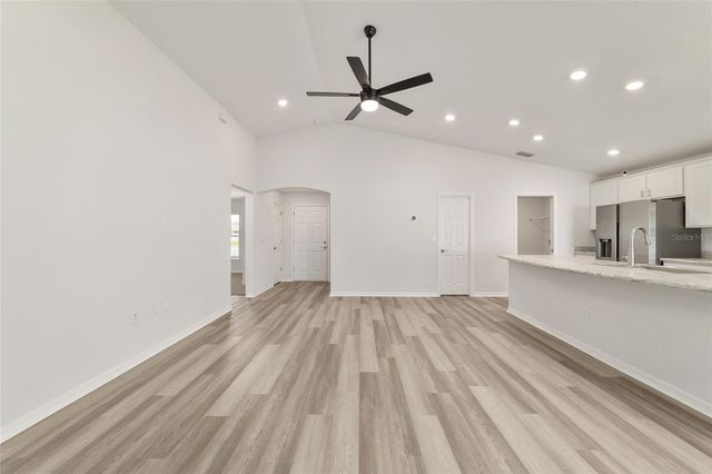 9039 SE 44TH COURT, Ocala, FL 34480
