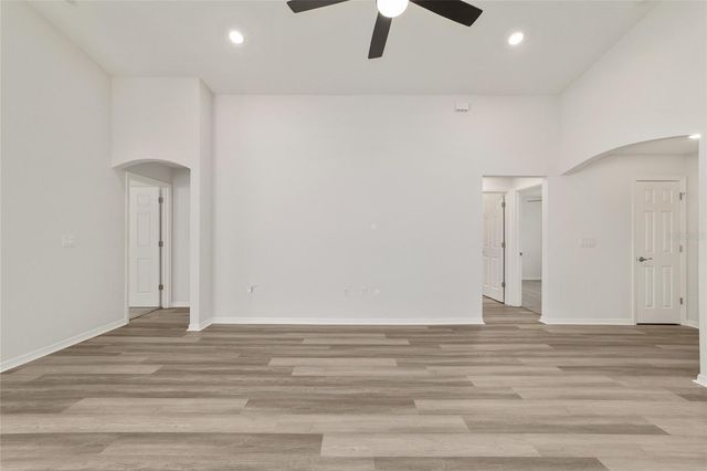 9039 SE 44TH COURT, Ocala, FL 34480