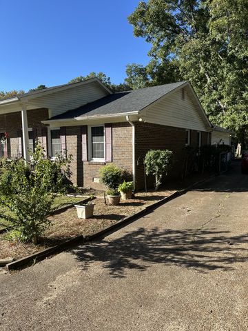 23 Moorewood Dr, Jackson, TN 38305