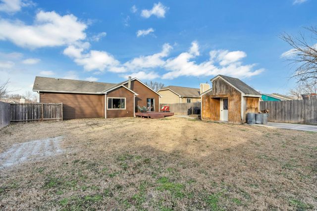 1666 S Willow Oak Ct, Wichita, KS 67230