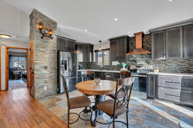 1666 S Willow Oak Ct, Wichita, KS 67230