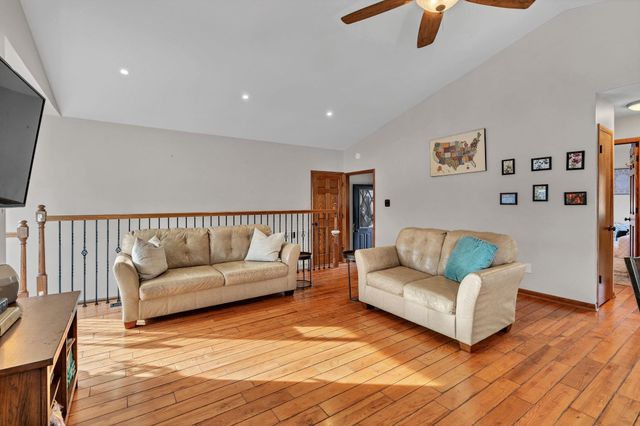 1666 S Willow Oak Ct, Wichita, KS 67230