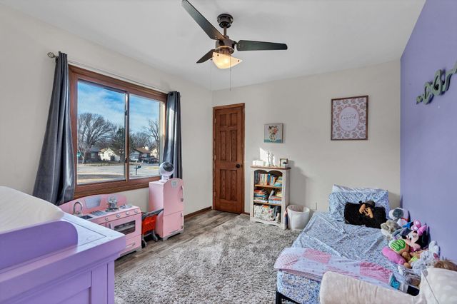 1666 S Willow Oak Ct, Wichita, KS 67230