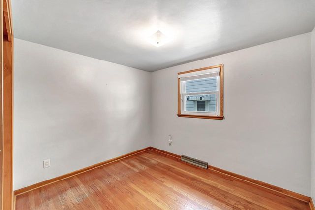 1267 ROSCOE STREET, Green Bay, WI 54304