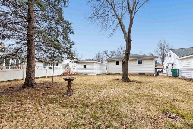 1267 ROSCOE STREET, Green Bay, WI 54304