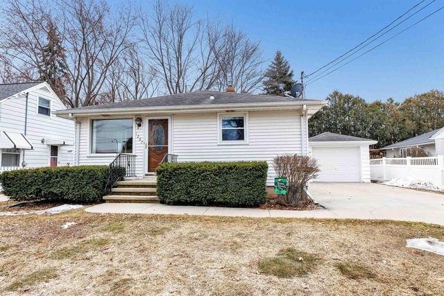 1267 ROSCOE STREET, Green Bay, WI 54304