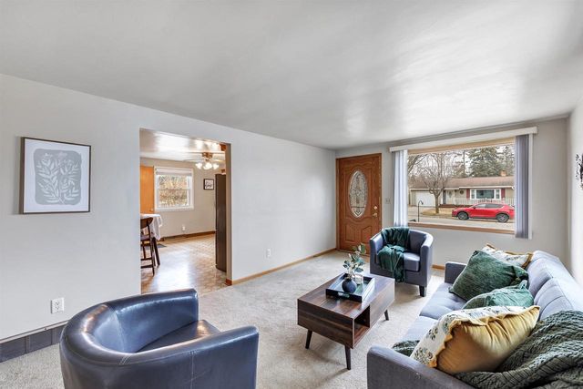 1267 ROSCOE STREET, Green Bay, WI 54304