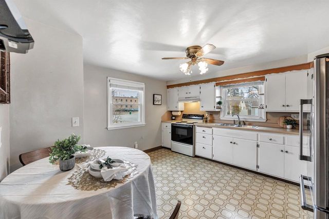 1267 ROSCOE STREET, Green Bay, WI 54304