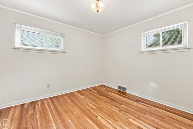 22440 Lake Drive, Saint Clair Shores, MI 48082