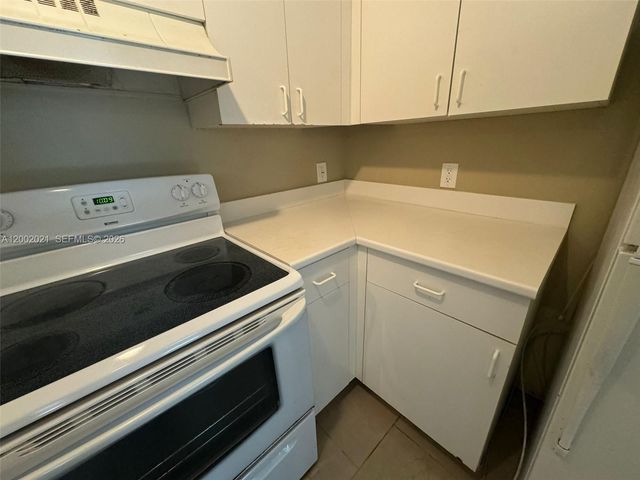 111 Yacht Club Way 107, Hypoluxo, FL 33462