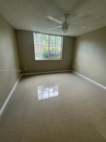 111 Yacht Club Way 107, Hypoluxo, FL 33462