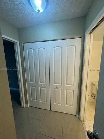 111 Yacht Club Way 107, Hypoluxo, FL 33462