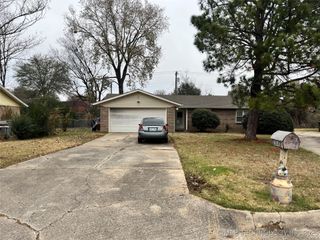 2814 Fredonia Street, Muskogee, OK 74403