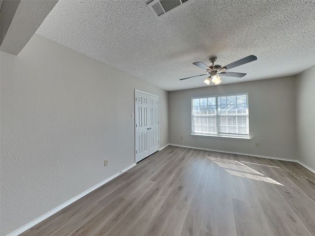 1110 Orangewood Lane, Arlington, TX 76001