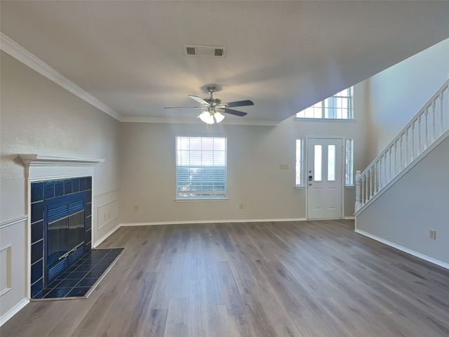 1110 Orangewood Lane, Arlington, TX 76001