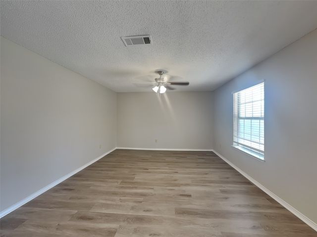 1110 Orangewood Lane, Arlington, TX 76001