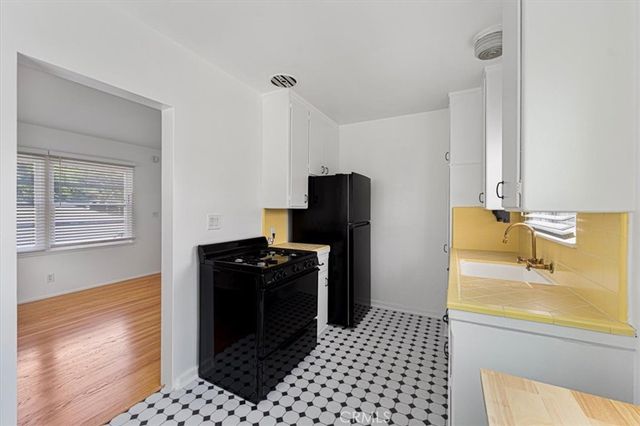 1126 Chelsea Avenue A, Santa Monica, CA 90403