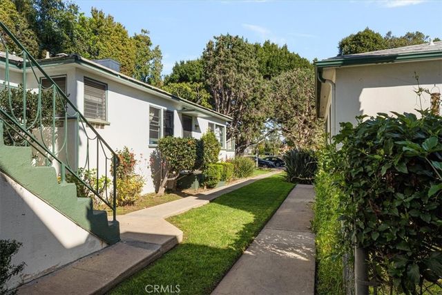 1126 Chelsea Avenue A, Santa Monica, CA 90403