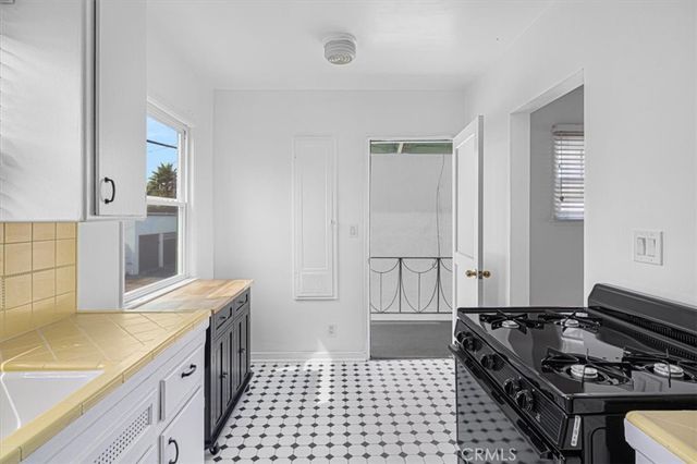 1126 Chelsea Avenue A, Santa Monica, CA 90403