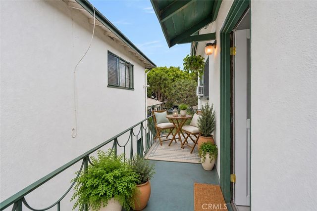 1126 Chelsea Avenue A, Santa Monica, CA 90403