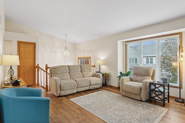 11149 Saratoga Drive, Orland Park, IL 60467