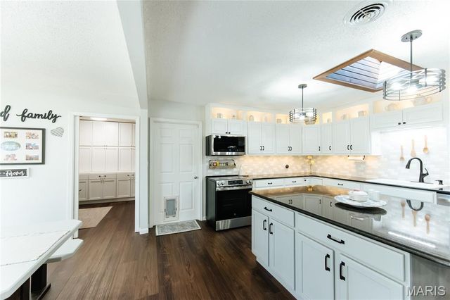 692 County Road 3165, Salem, MO 65560