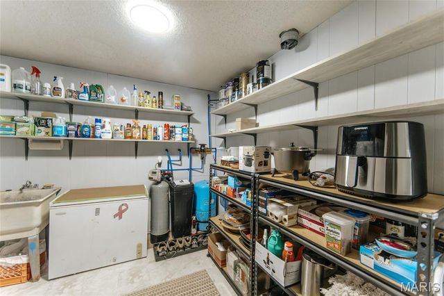 692 County Road 3165, Salem, MO 65560