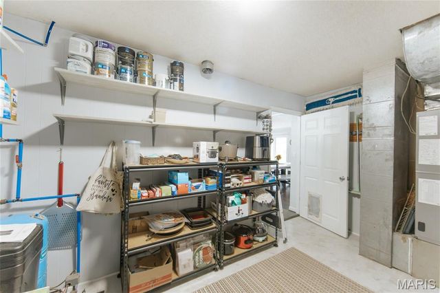 692 County Road 3165, Salem, MO 65560