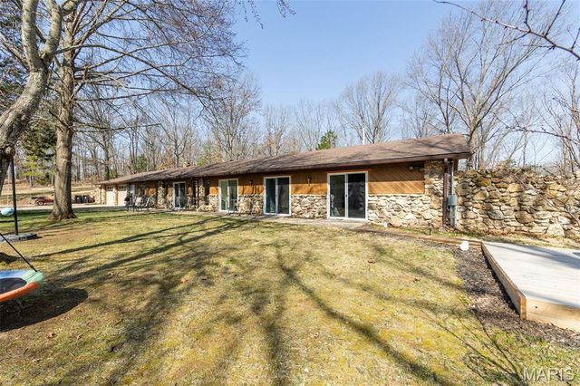 692 County Road 3165, Salem, MO 65560