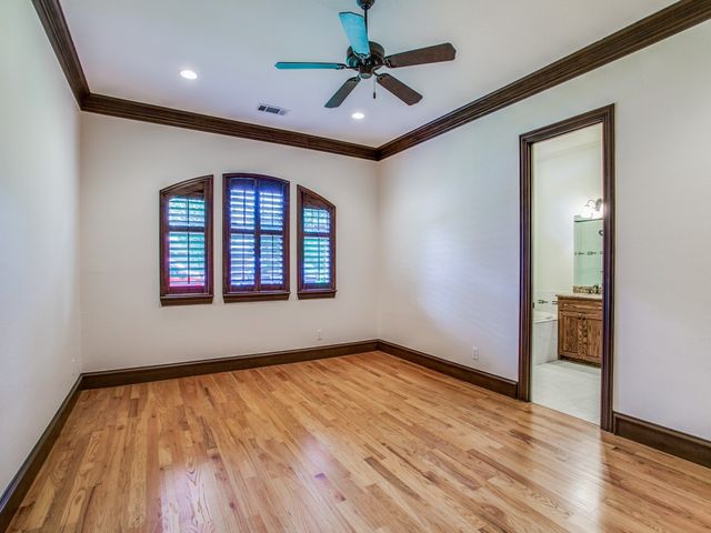 3717 W Beverly Drive, Dallas, TX 75209