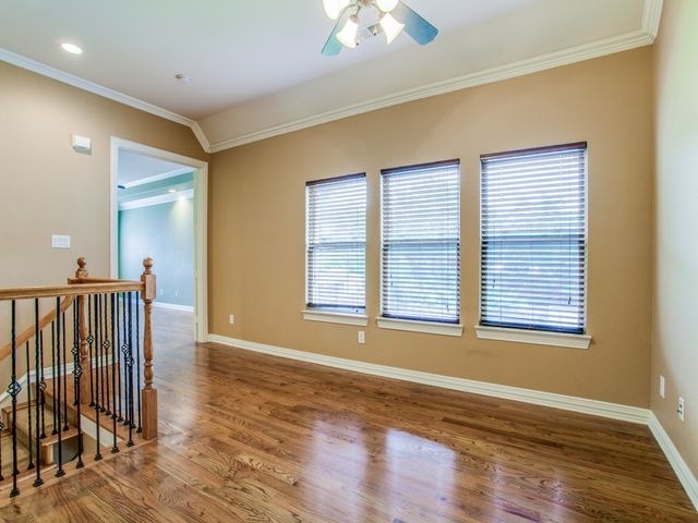 3717 W Beverly Drive, Dallas, TX 75209