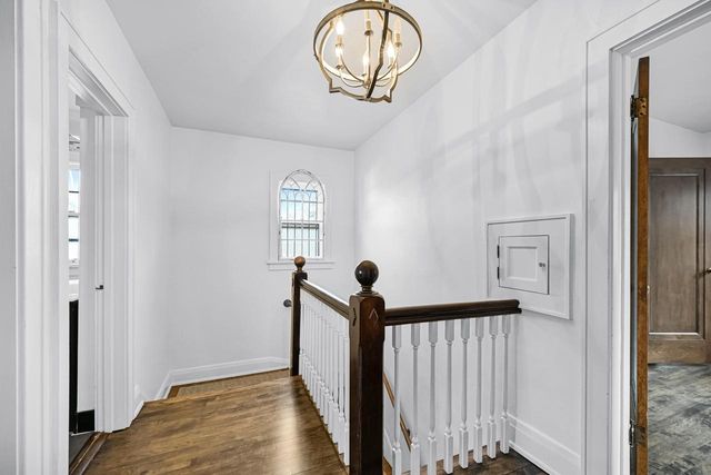 8140 Hillcrest DRIVE, Wauwatosa, WI 53213