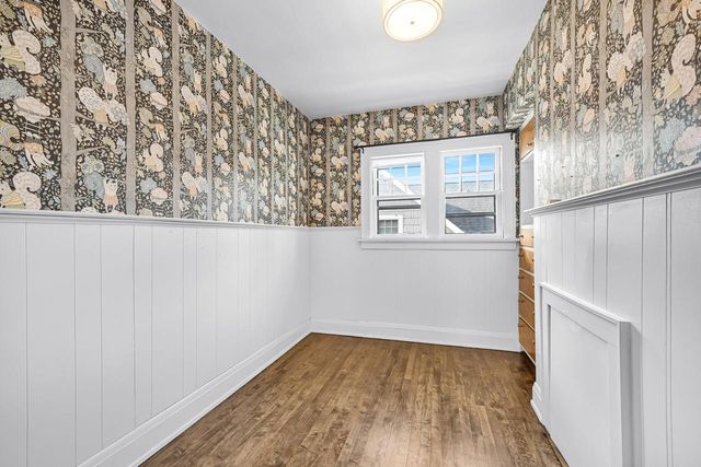 8140 Hillcrest DRIVE, Wauwatosa, WI 53213