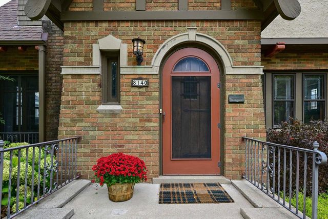 8140 Hillcrest DRIVE, Wauwatosa, WI 53213