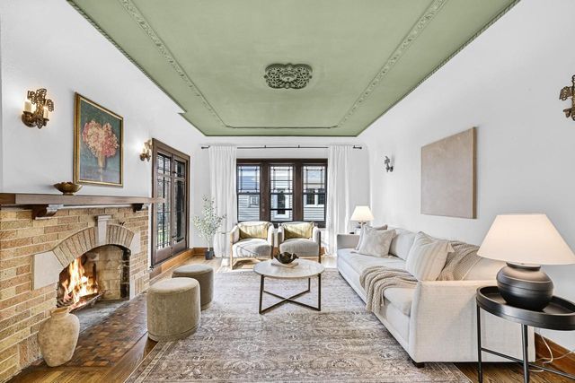 8140 Hillcrest DRIVE, Wauwatosa, WI 53213