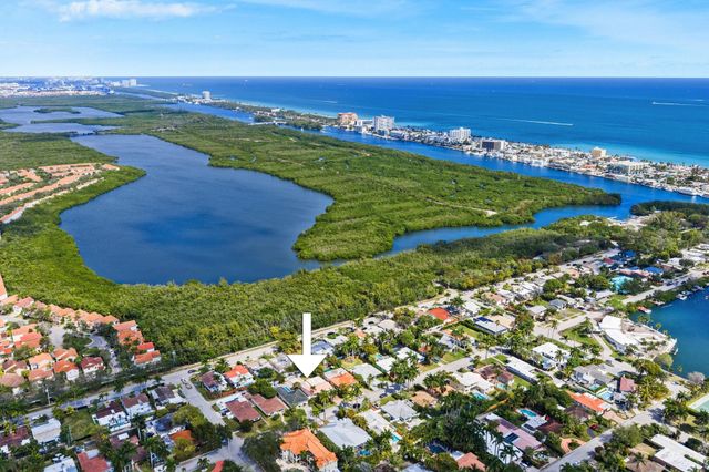 947 Lincoln Street, Hollywood, FL 33019