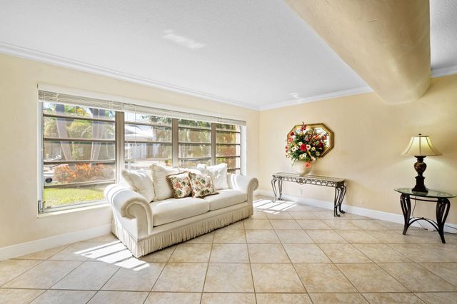 947 Lincoln Street, Hollywood, FL 33019