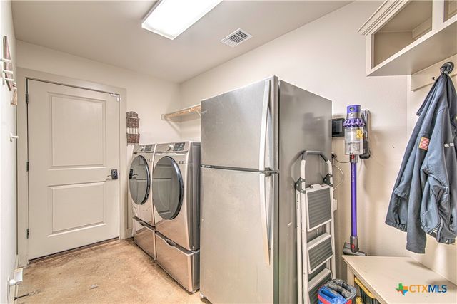 8032 Chimney Hill Drive, Nolanville, TX 76559