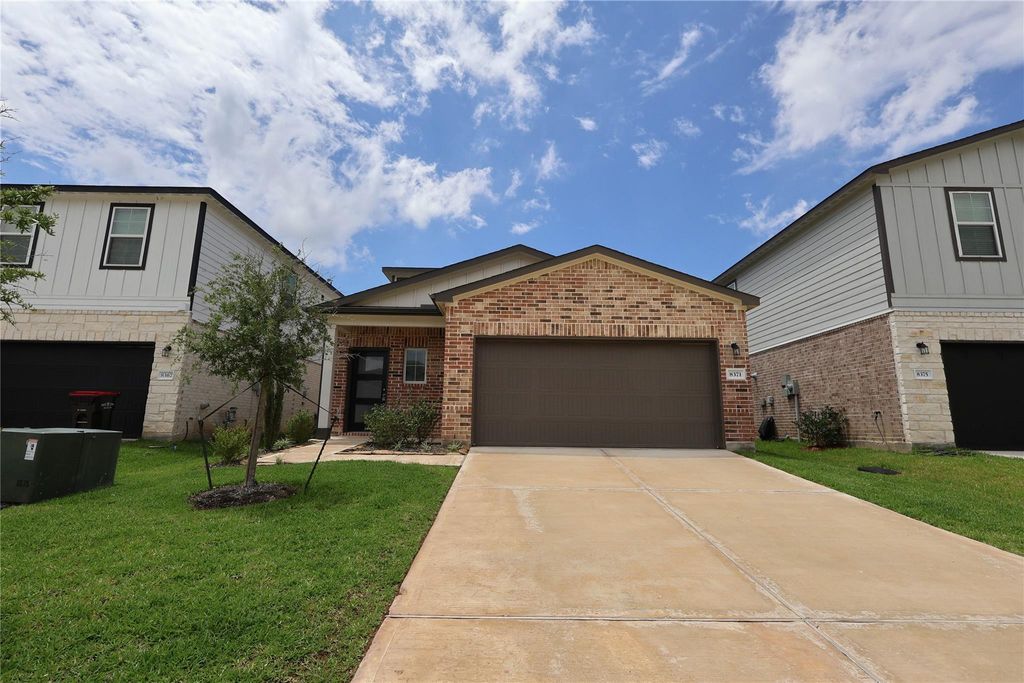8371 Bristlecone Pine Way, Magnolia, TX 77354