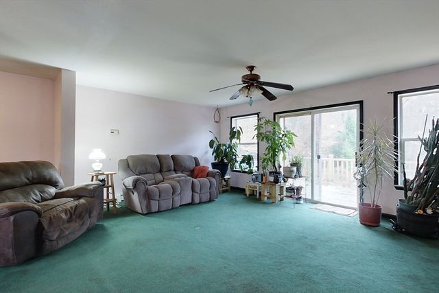 790 River St, Winchendon, MA 01475