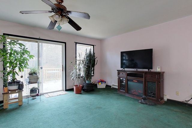 790 River St, Winchendon, MA 01475