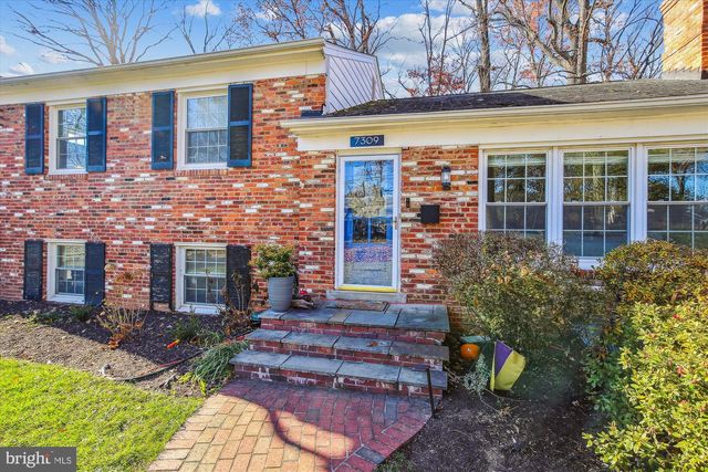 7309 PINECASTLE RD, Falls Church, VA 22043