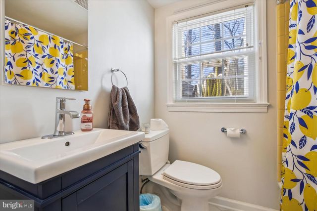 7309 PINECASTLE RD, Falls Church, VA 22043