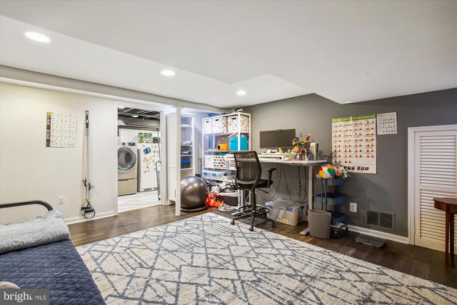 7309 PINECASTLE RD, Falls Church, VA 22043