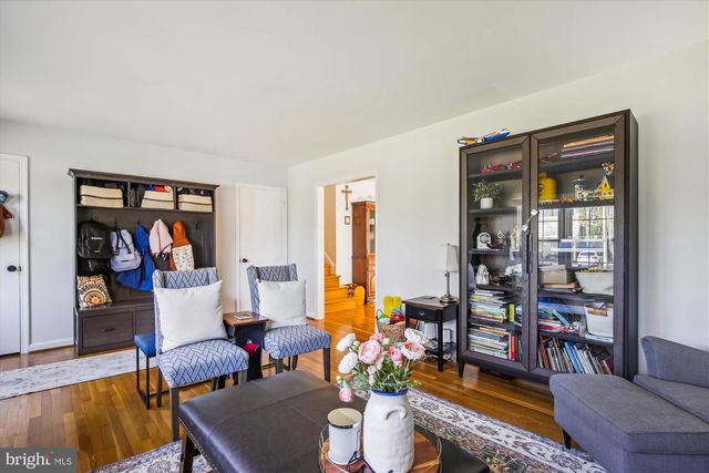 7309 PINECASTLE RD, Falls Church, VA 22043